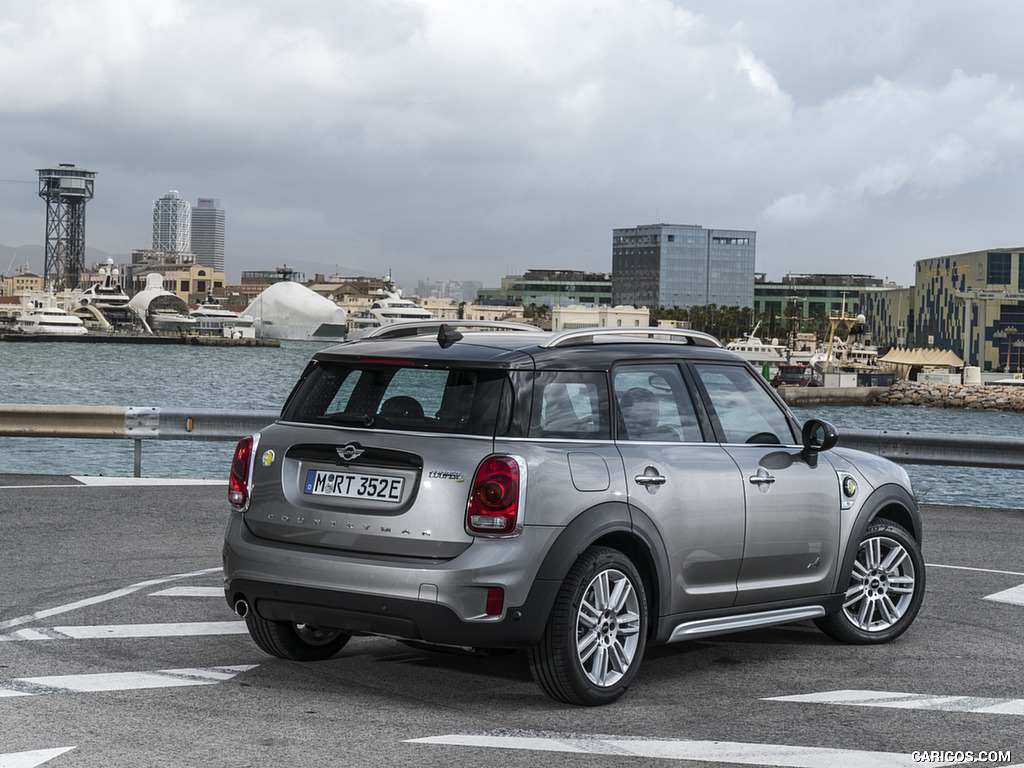 2018 MINI Cooper S E Countryman ALL4 Plug-In Hybrid - Rear Three-Quarter