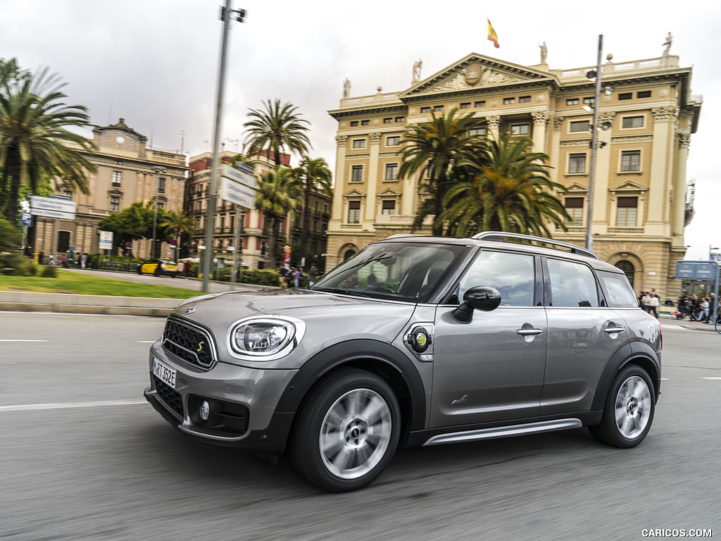 2018 MINI Cooper S E Countryman ALL4 Plug-In Hybrid - Side