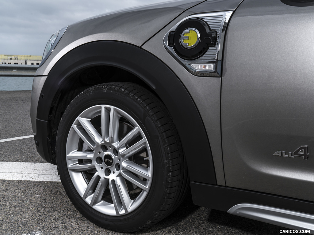 2018 MINI Cooper S E Countryman ALL4 Plug-In Hybrid - Wheel