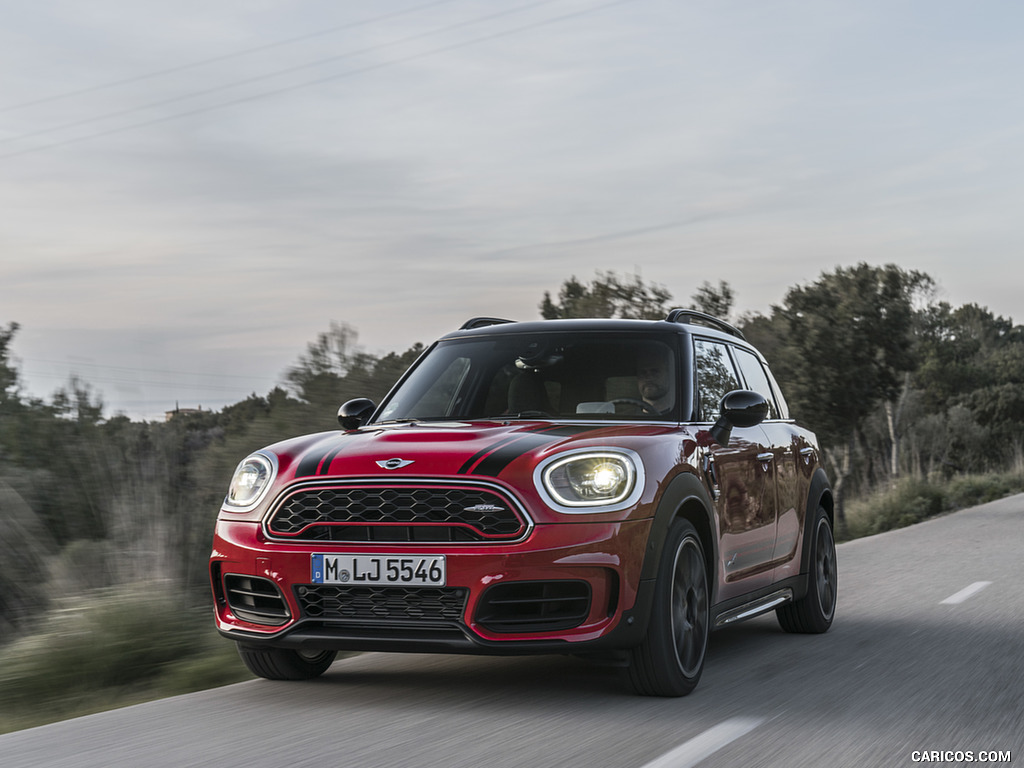 2018 MINI John Cooper Works Countryman ALL4 - Front Three-Quarter