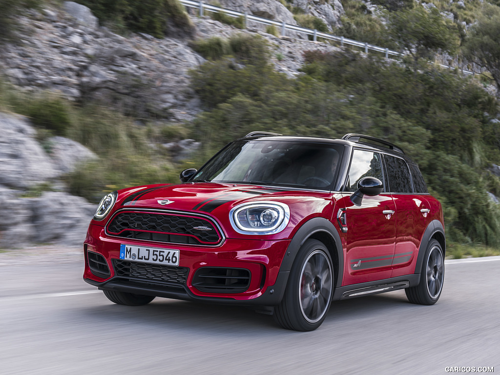 2018 MINI John Cooper Works Countryman ALL4 - Front Three-Quarter