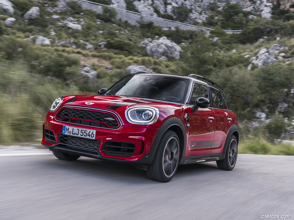 2018 MINI John Cooper Works Countryman ALL4 - Front Three-Quarter