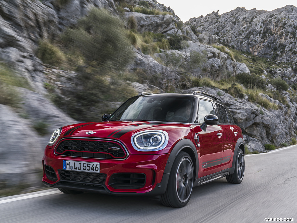 2018 MINI John Cooper Works Countryman ALL4 - Front Three-Quarter