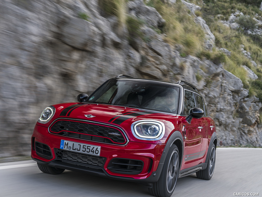 2018 MINI John Cooper Works Countryman ALL4 - Front Three-Quarter