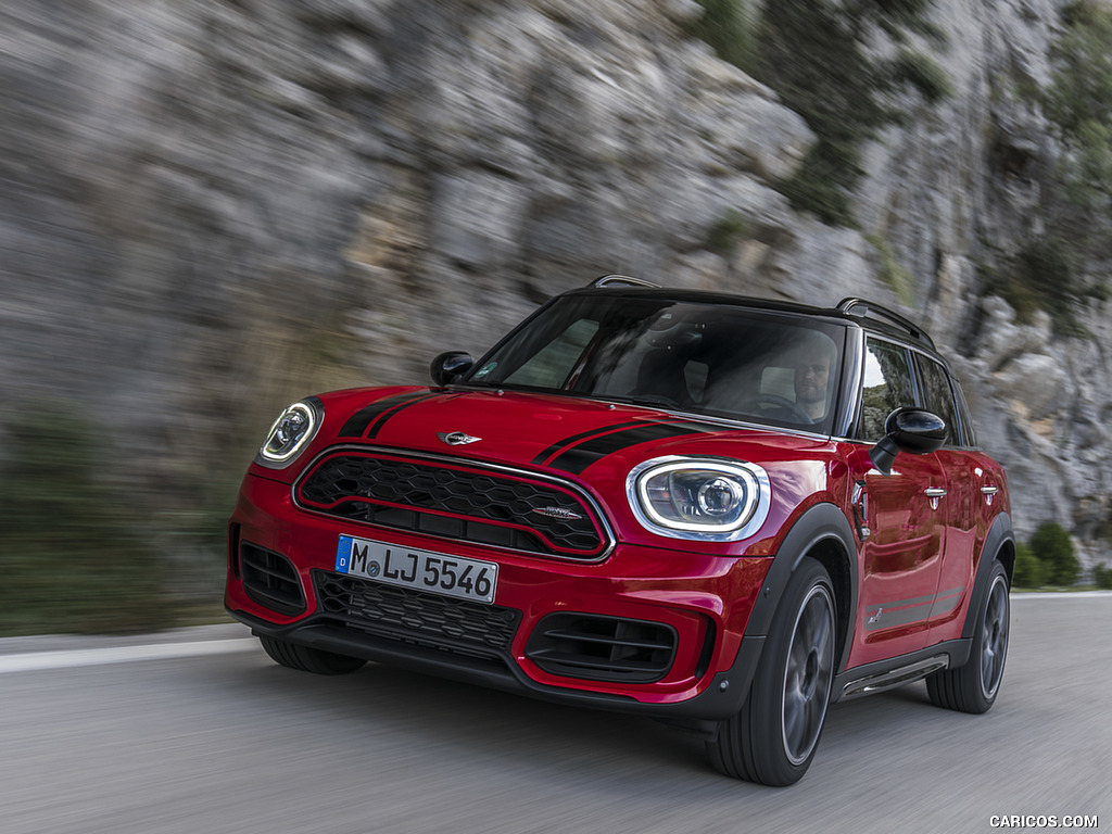 2018 MINI John Cooper Works Countryman ALL4 - Front Three-Quarter