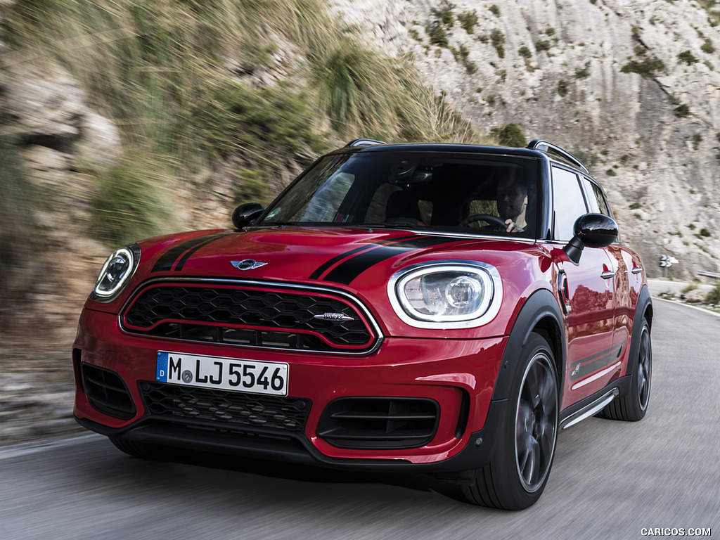 2018 MINI John Cooper Works Countryman ALL4 - Front Three-Quarter