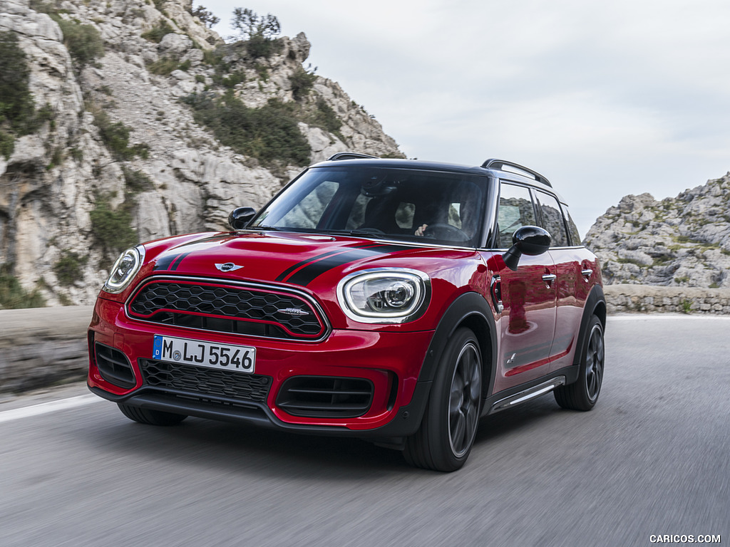 2018 MINI John Cooper Works Countryman ALL4 - Front Three-Quarter