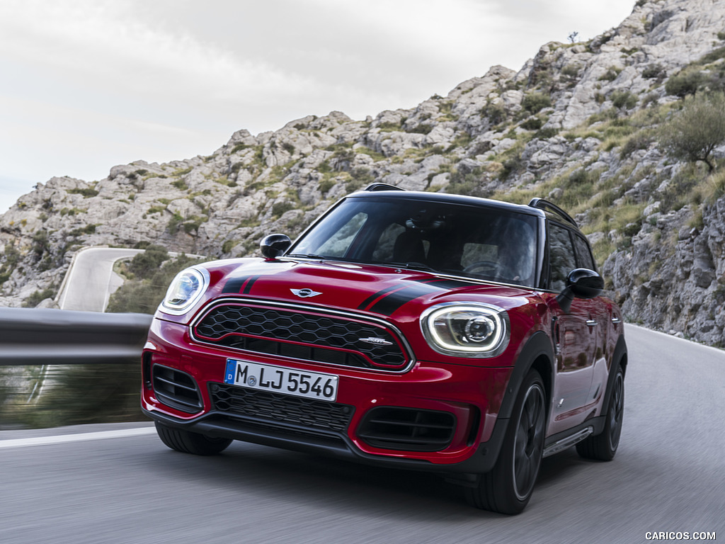 2018 MINI John Cooper Works Countryman ALL4 - Front Three-Quarter