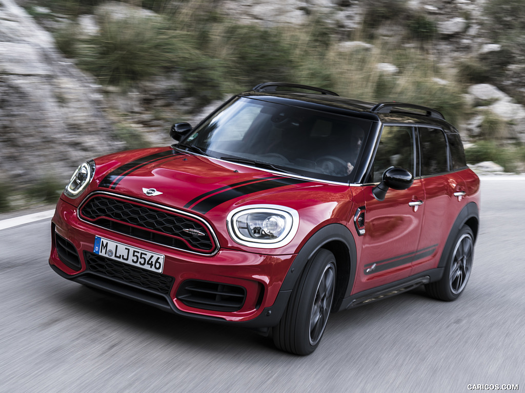 2018 MINI John Cooper Works Countryman ALL4 - Front Three-Quarter