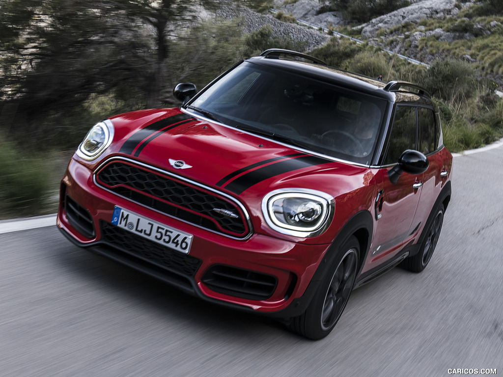 2018 MINI John Cooper Works Countryman ALL4 - Front Three-Quarter