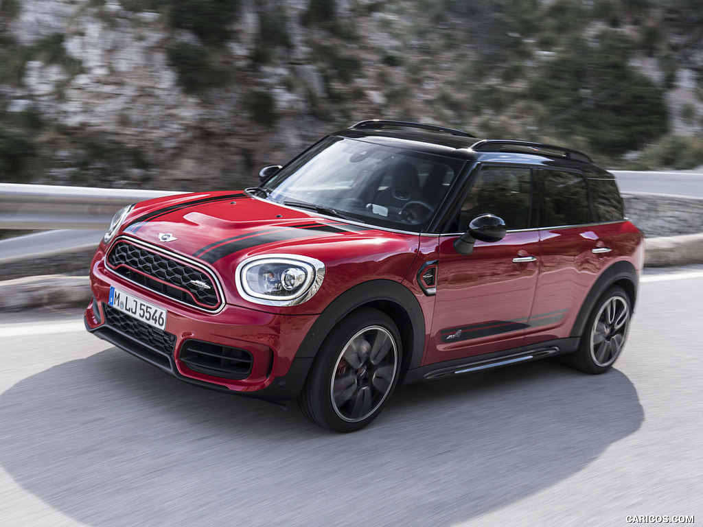 2018 MINI John Cooper Works Countryman ALL4 - Front Three-Quarter