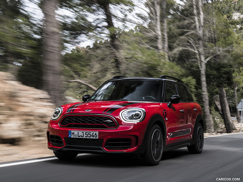 2018 MINI John Cooper Works Countryman ALL4 - Front Three-Quarter