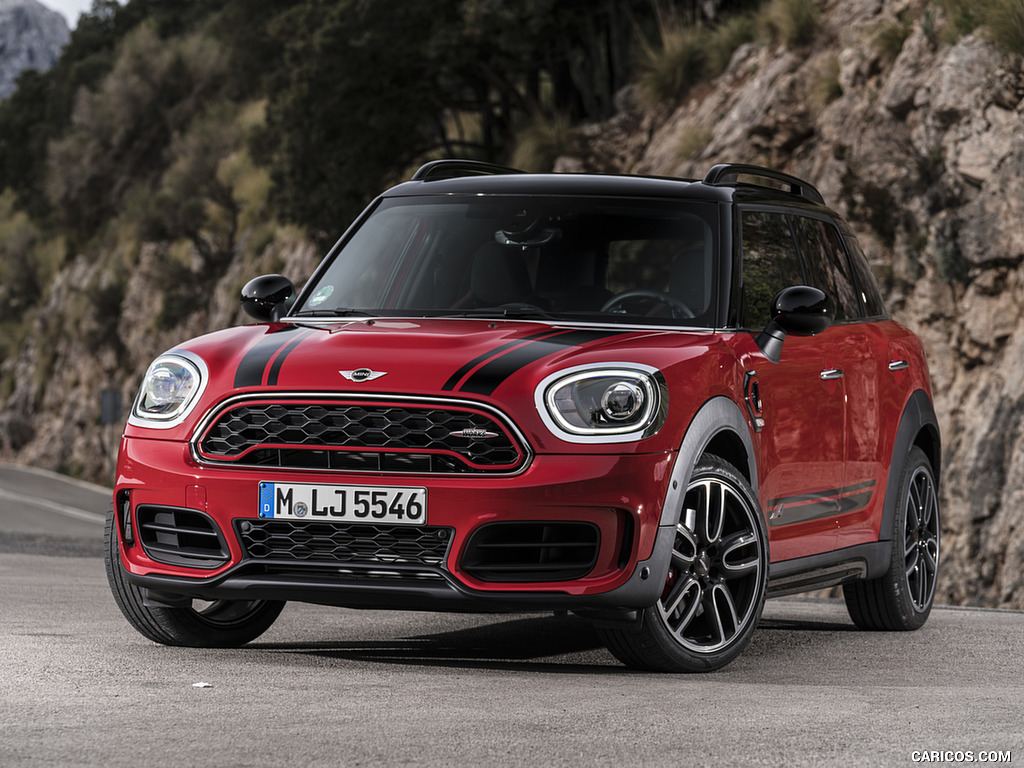 2018 MINI John Cooper Works Countryman ALL4 - Front Three-Quarter