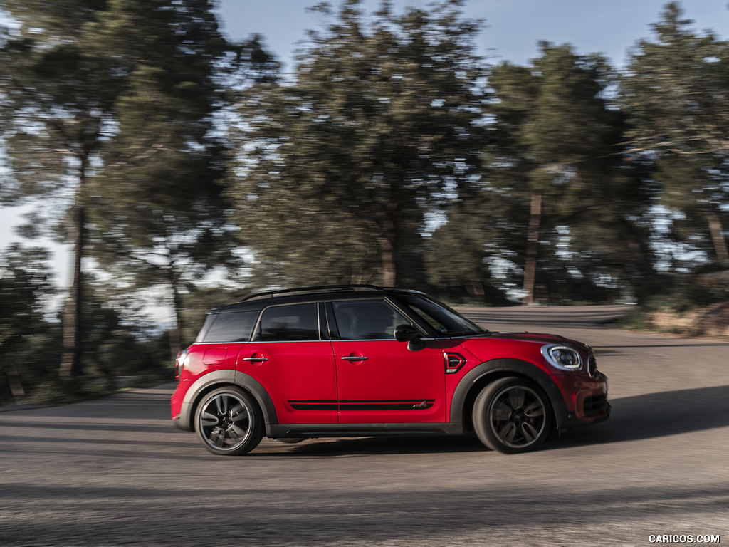 2018 MINI John Cooper Works Countryman ALL4 - Side