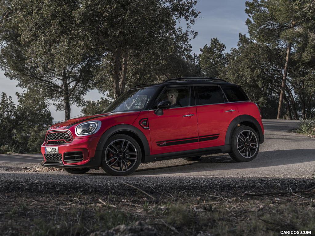 2018 MINI John Cooper Works Countryman ALL4 - Side