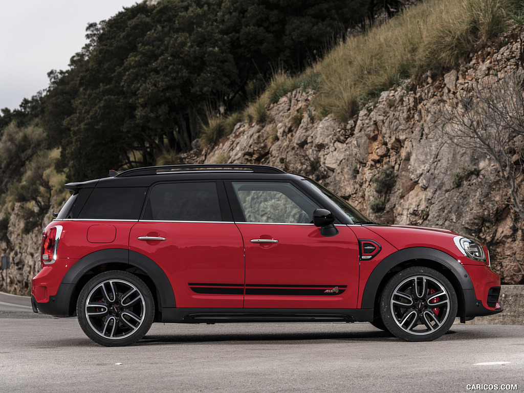 2018 MINI John Cooper Works Countryman ALL4 - Side