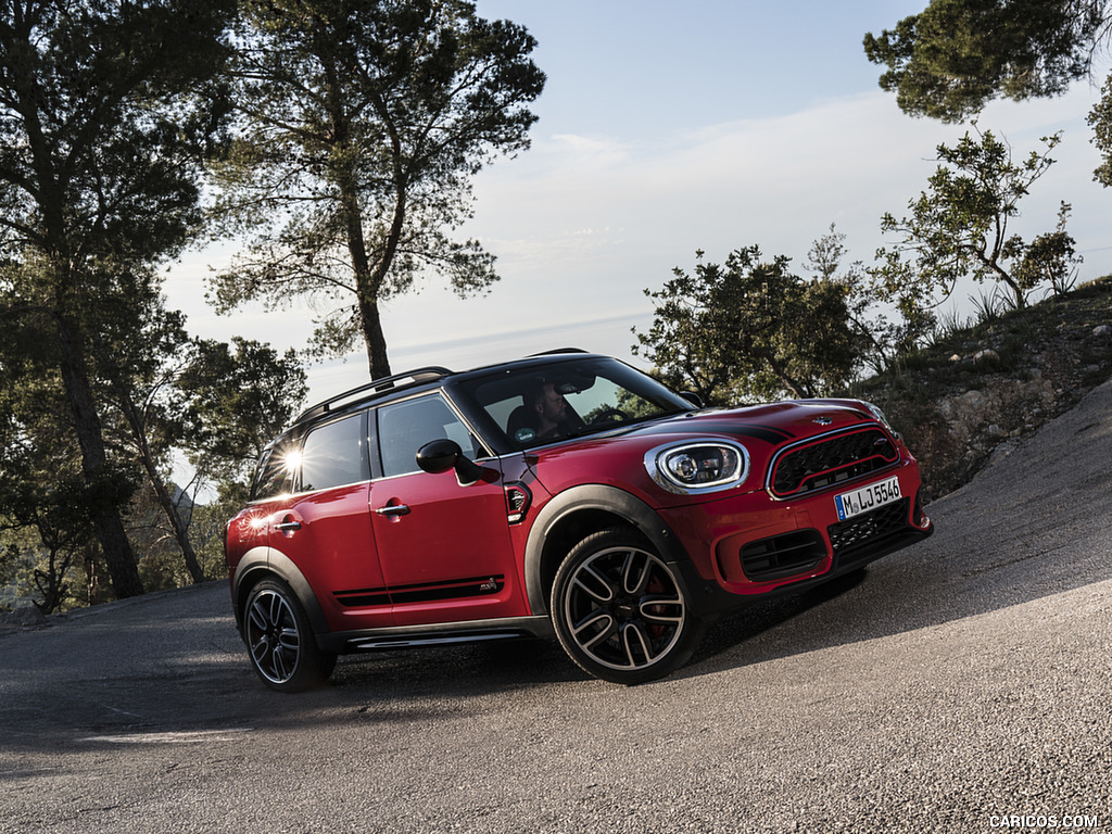 2018 MINI John Cooper Works Countryman ALL4 - Side