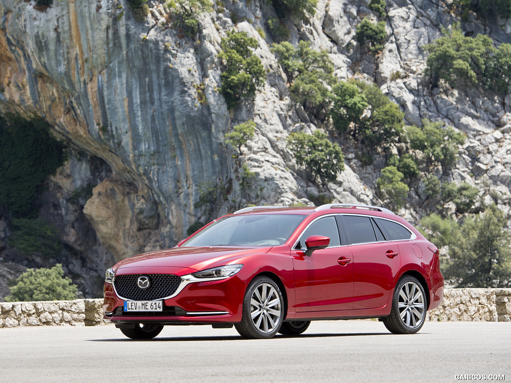 2018 Mazda6 Wagon - Front Three-Quarter