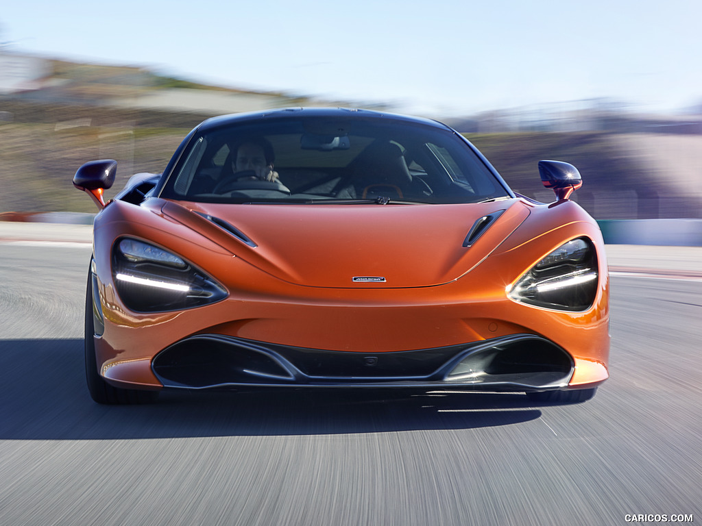 2018 McLaren 720S - Front