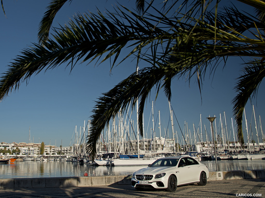 2018 Mercedes-AMG E63 S 4MATIC+ - Front Three-Quarter