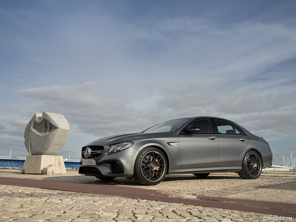 2018 Mercedes-AMG E63 S 4MATIC+ - Front Three-Quarter