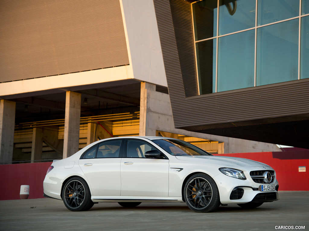 2018 Mercedes-AMG E63 S 4MATIC+ - Side