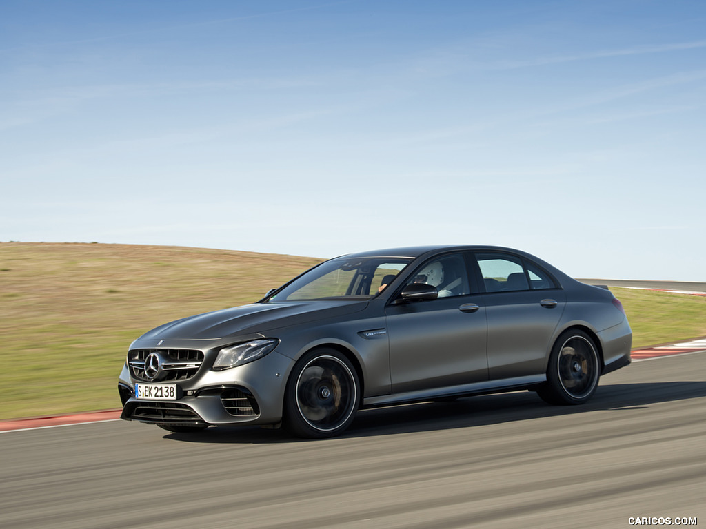 2018 Mercedes-AMG E63 S 4MATIC+ - Side