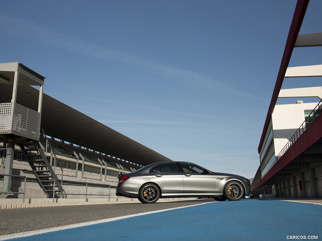 2018 Mercedes-AMG E63 S 4MATIC+ - Side