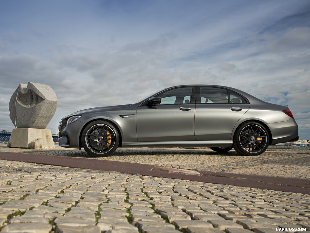 2018 Mercedes-AMG E63 S 4MATIC+ - Side