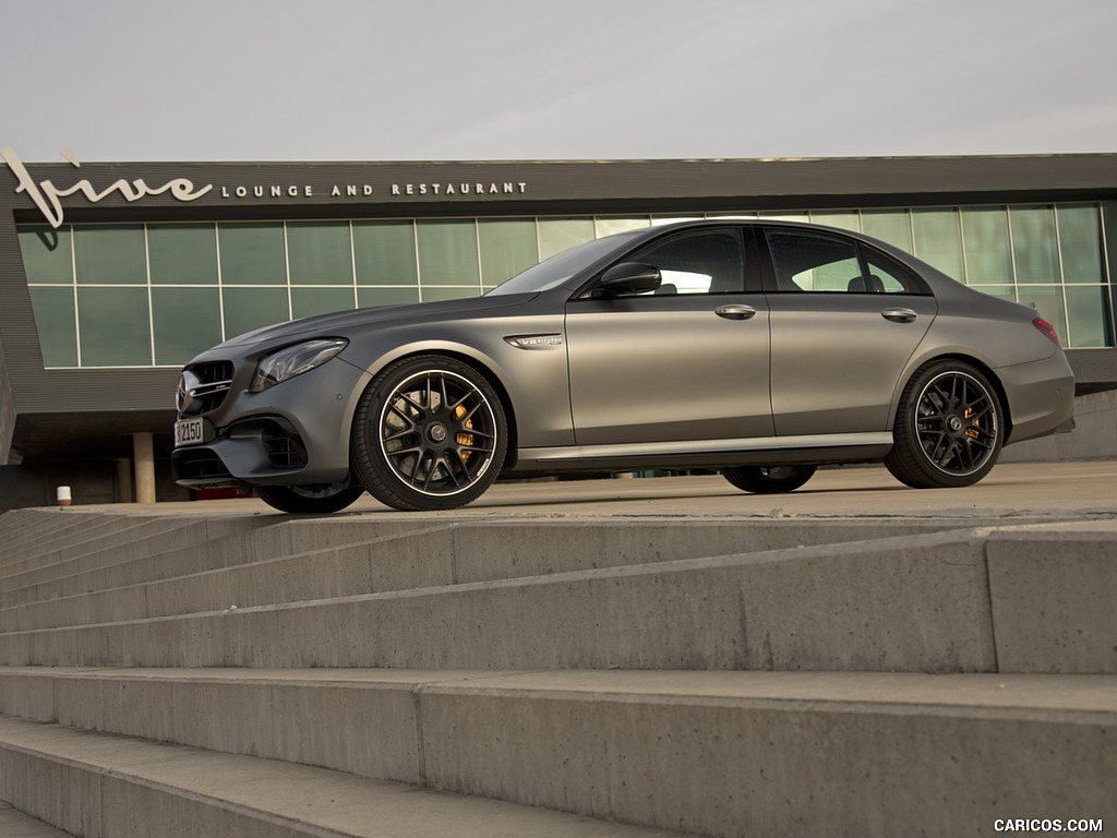 2018 Mercedes-AMG E63 S 4MATIC+ - Side