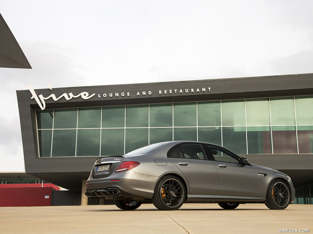 2018 Mercedes-AMG E63 S 4MATIC+ - Side