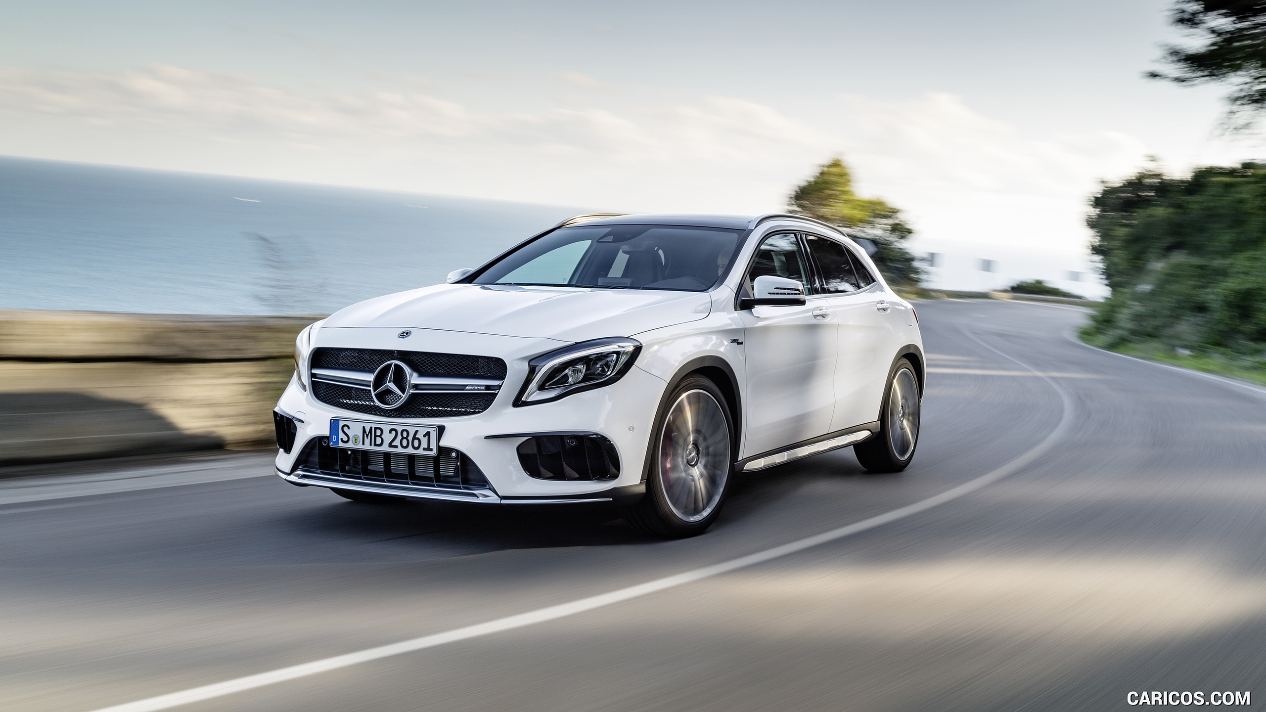 2018 Mercedes-AMG GLA 45 4MATIC (Color: Cirrus White) - Front, #22 of 88