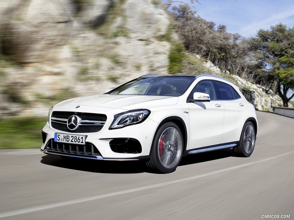 2018 Mercedes-AMG GLA 45 4MATIC (Color: Cirrus White) - Front Three-Quarter