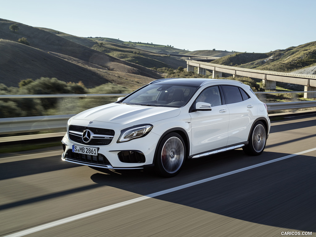 2018 Mercedes-AMG GLA 45 4MATIC (Color: Cirrus White) - Front Three-Quarter