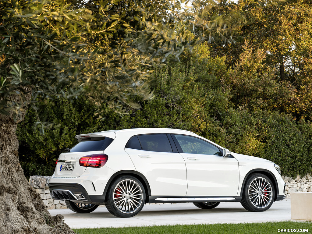 2018 Mercedes-AMG GLA 45 4MATIC (Color: Cirrus White) - Side