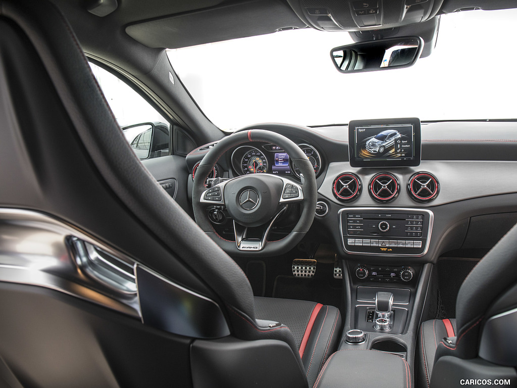 2018 Mercedes-AMG GLA 45 4MATIC - Interior, Cockpit