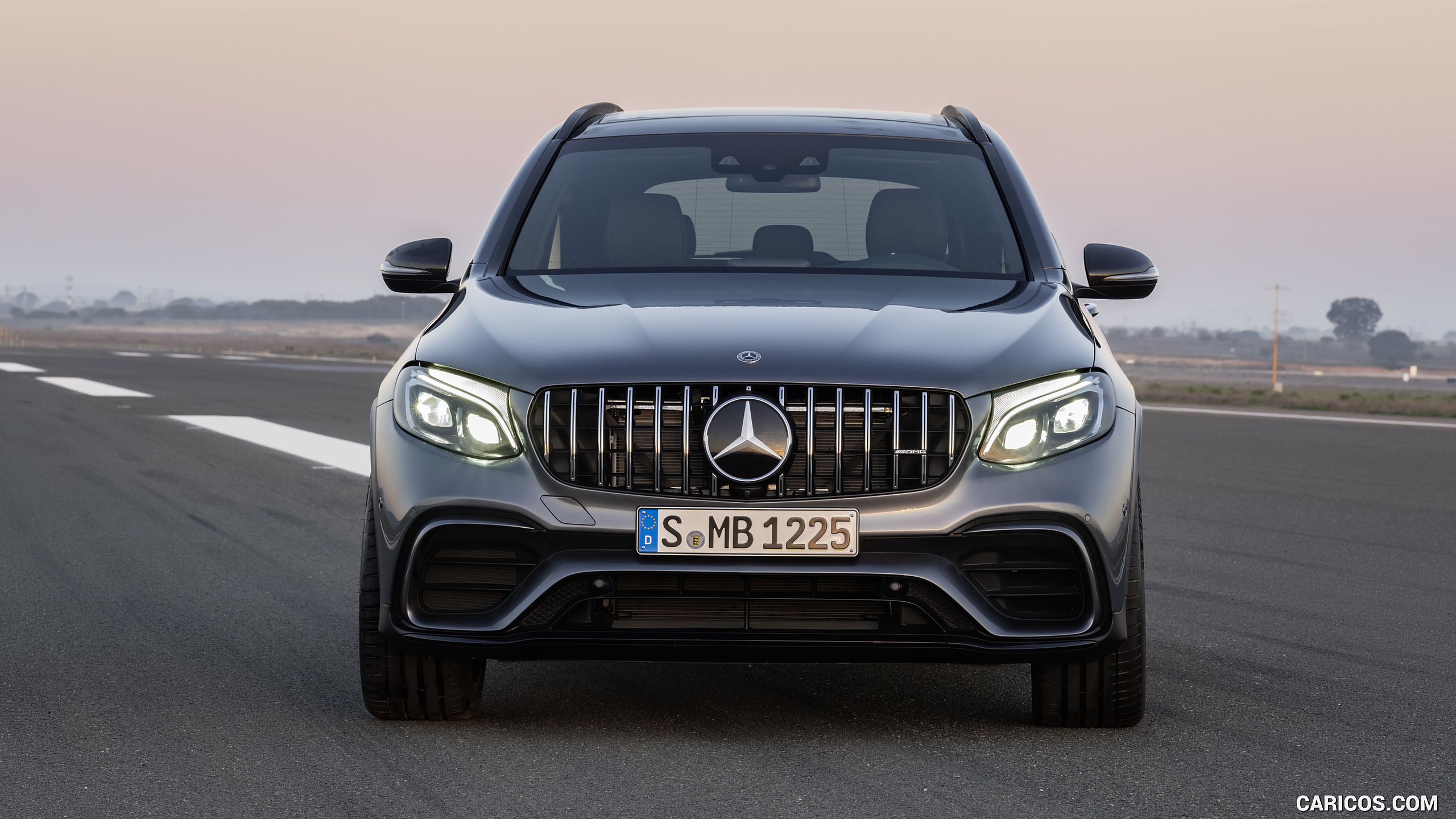 2018 Mercedes-AMG GLC 63 S 4MATIC+ (Color: Selenite Grey) - Front, #18 of 115