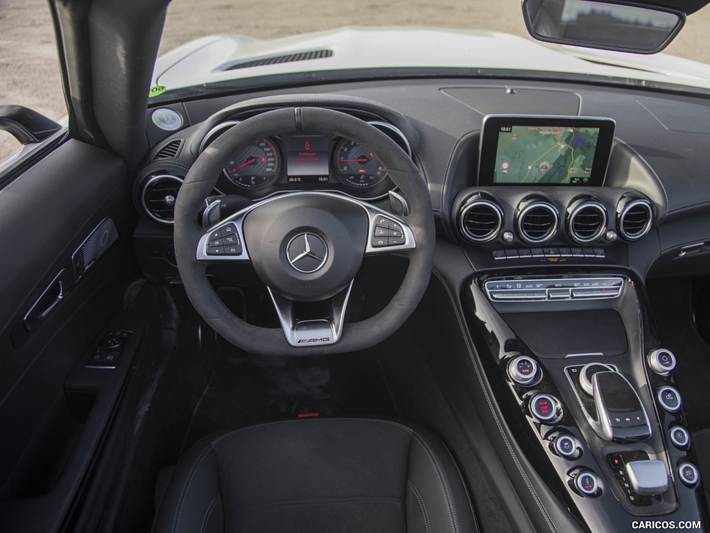 2018 Mercedes-AMG GT Roadster - Interior, Cockpit