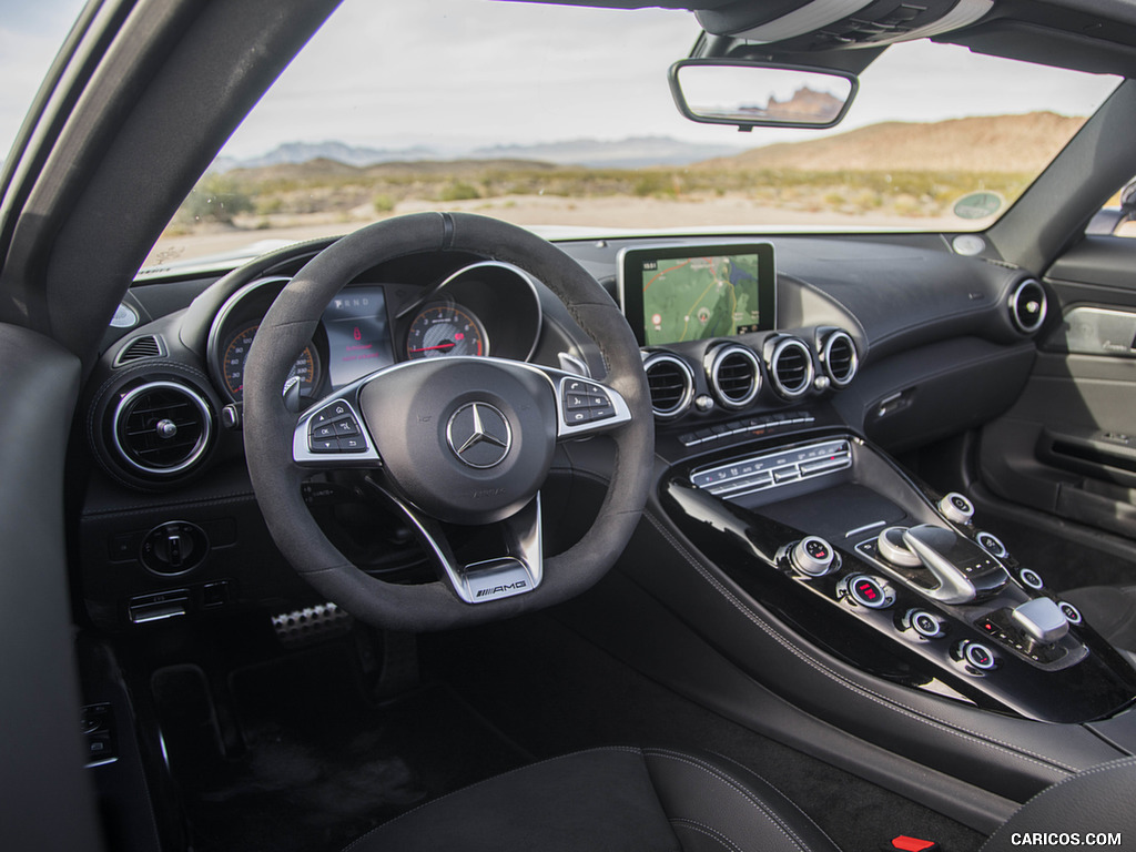 2018 Mercedes-AMG GT Roadster - Interior, Cockpit