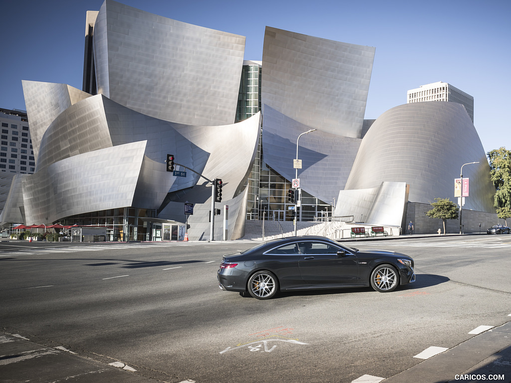 2018 Mercedes-AMG S63 Coupe (US-Spec) - Side