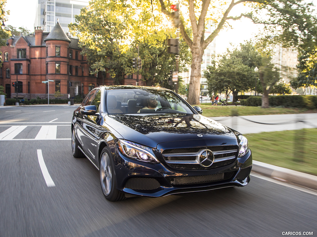 2018 Mercedes-Benz C350e Plug-in-Hybrid (US-Spec) - Front Three-Quarter