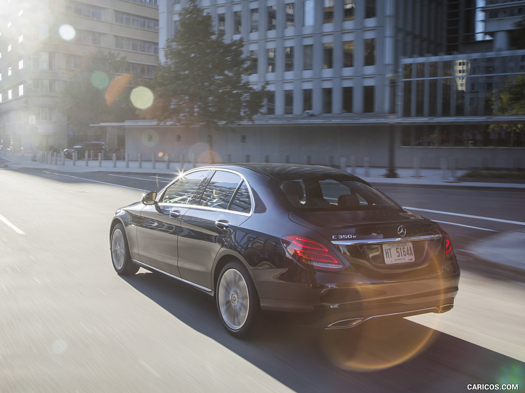 2018 Mercedes-Benz C350e Plug-in-Hybrid (US-Spec) - Rear Three-Quarter