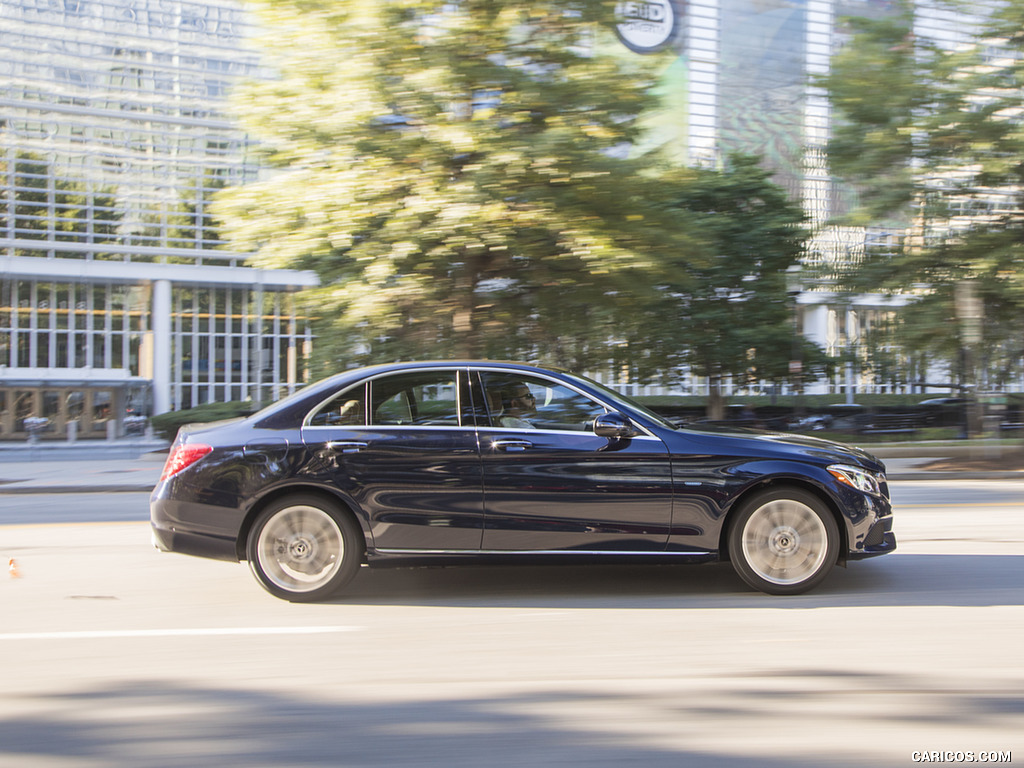 2018 Mercedes-Benz C350e Plug-in-Hybrid (US-Spec) - Side