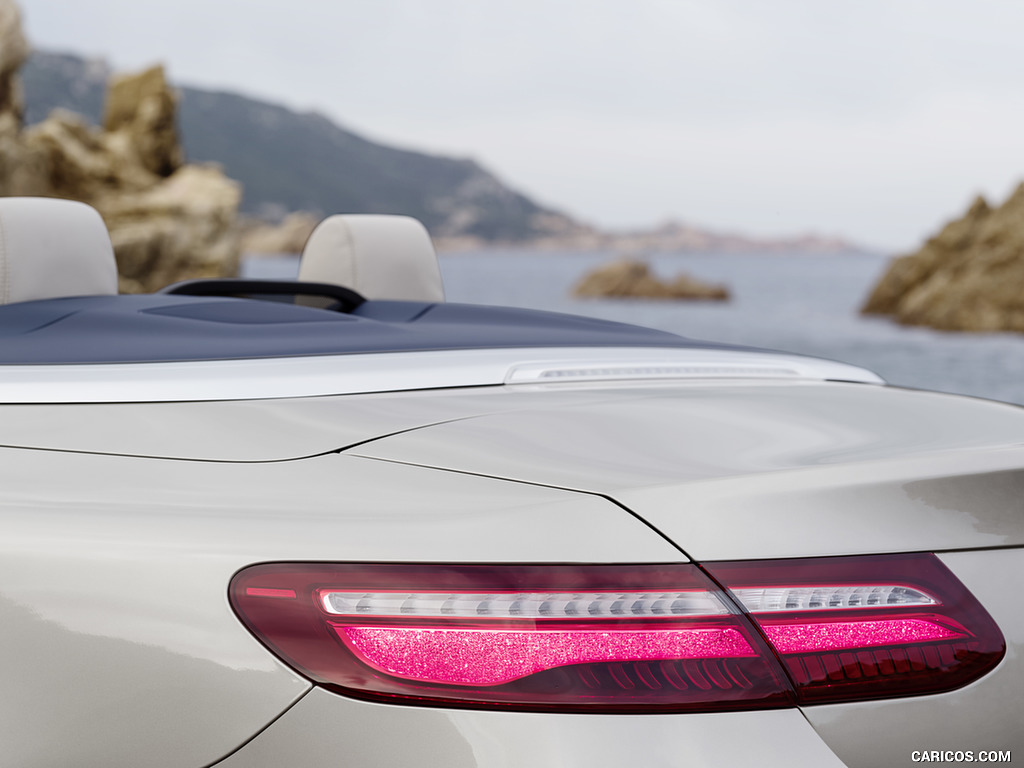 2018 Mercedes-Benz E-Class Cabrio AMG Line (Color: Aragonite Silver) - Tail Light