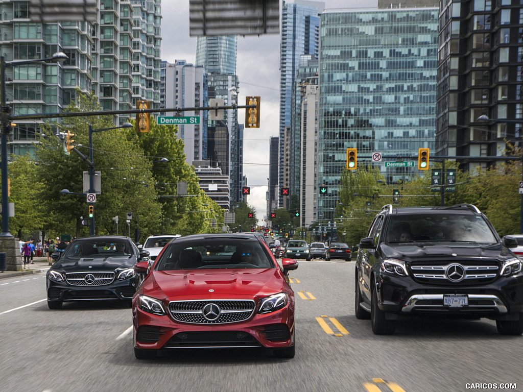 2018 Mercedes-Benz E-Class E400 4MATIC Coupe (US-Spec) - Front