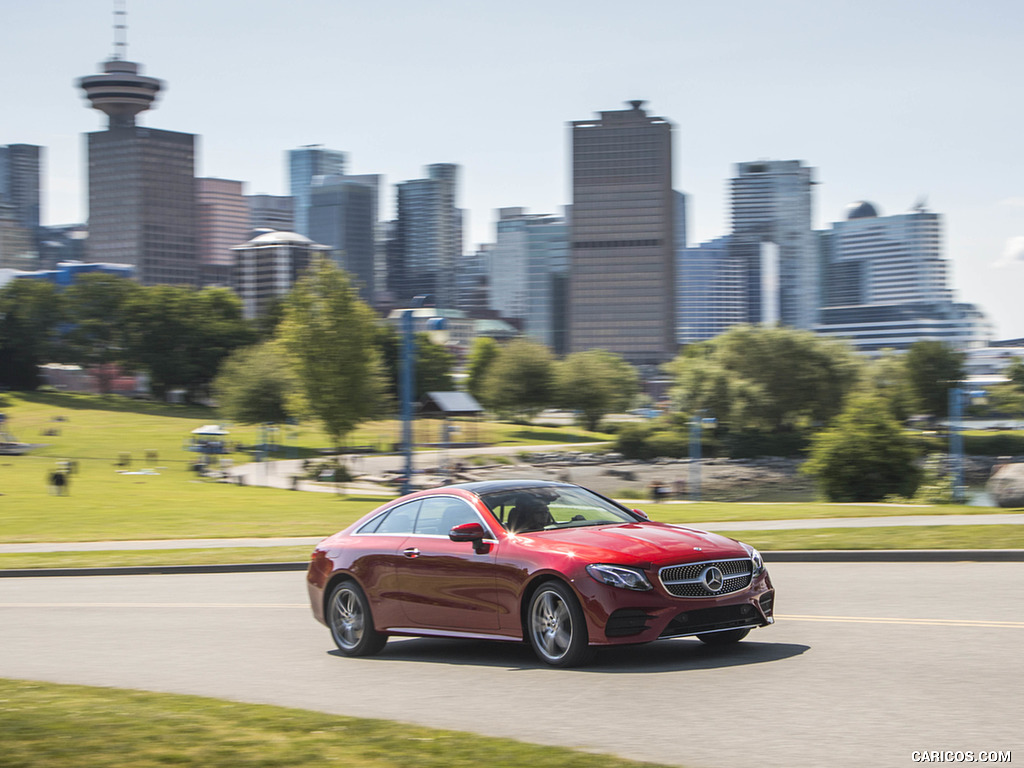 2018 Mercedes-Benz E-Class E400 4MATIC Coupe (US-Spec) - Front Three-Quarter