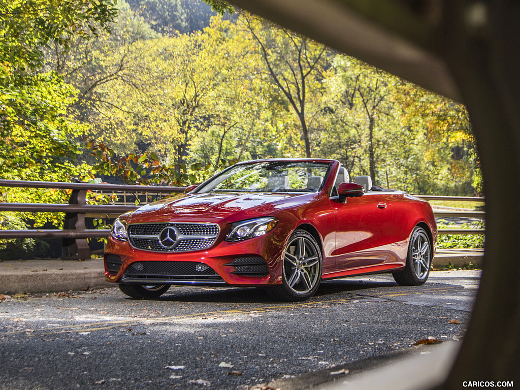 2018 Mercedes-Benz E-Class E400 Cabrio (US-Spec) - Front Three-Quarter