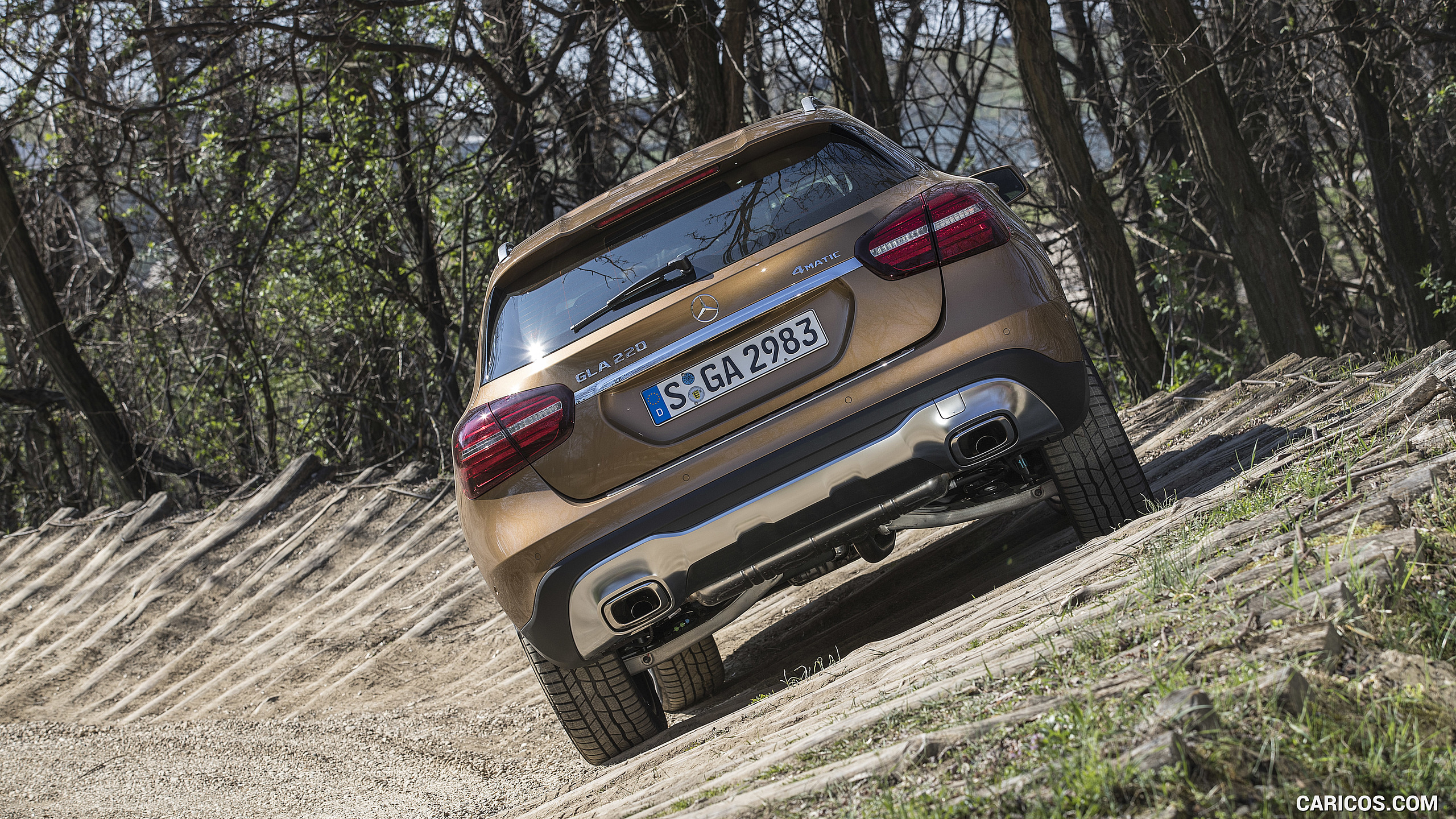 2018 Mercedes-Benz GLA 220 4MATIC (Color: Canyon Beige) - Off-Road, #52 of 89