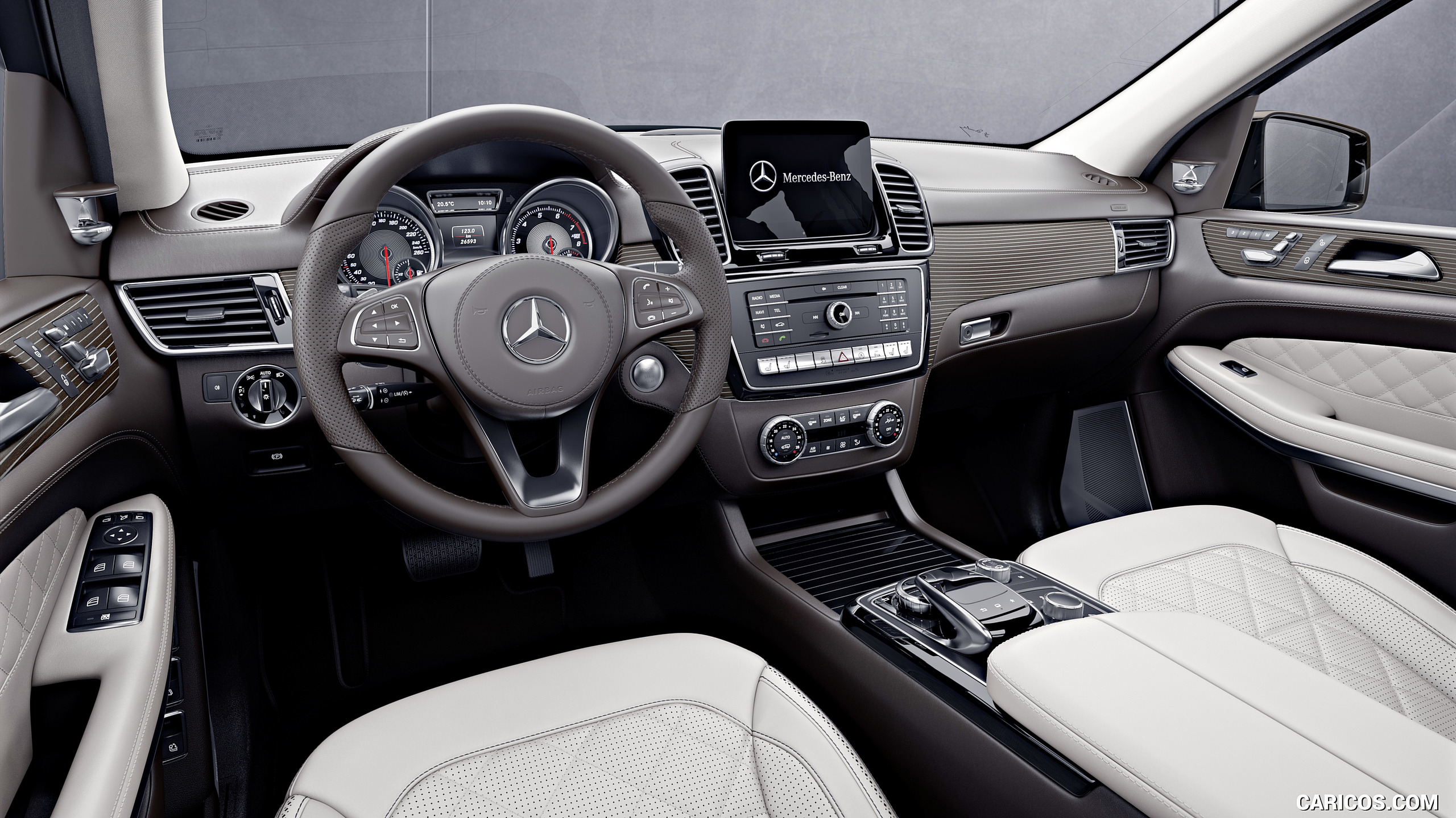 2018 Mercedes-Benz GLS 500 4MATIC Grand Edition - Interior, #5 of 8