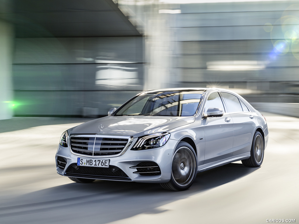 2018 Mercedes-Benz S 560 e Plug-in Hybrid (Color: Diamond Silver) - Front